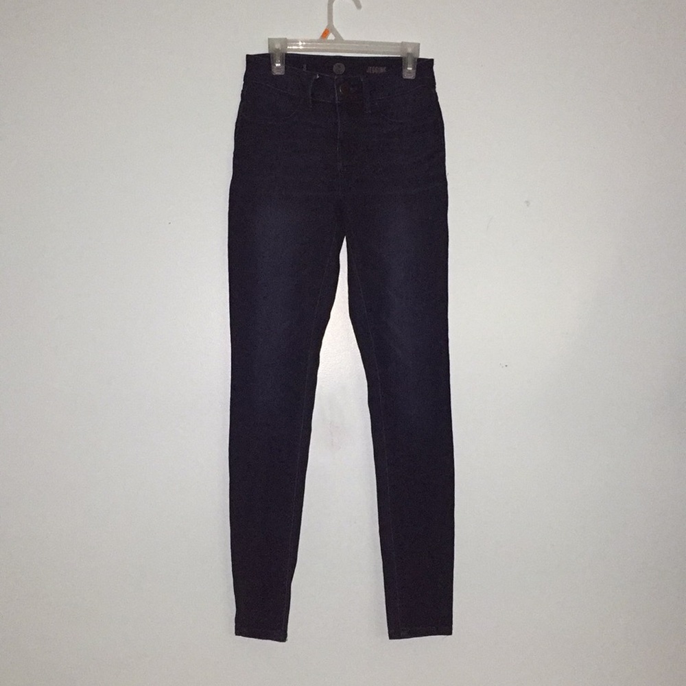 So jeggings never worn new without tags so soft